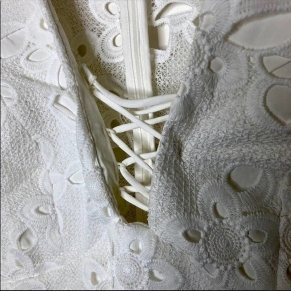 Bardot White Lace Bell Sleeve Boho Dress - Picture 8 of 8